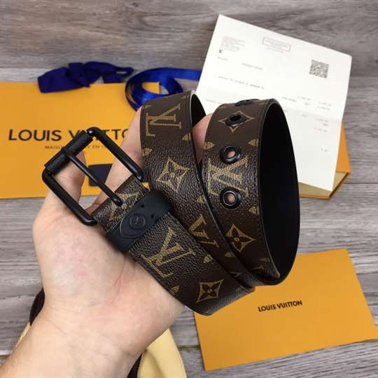 LOUIS VUITTON VOYAGER 35MM BELT - B152
