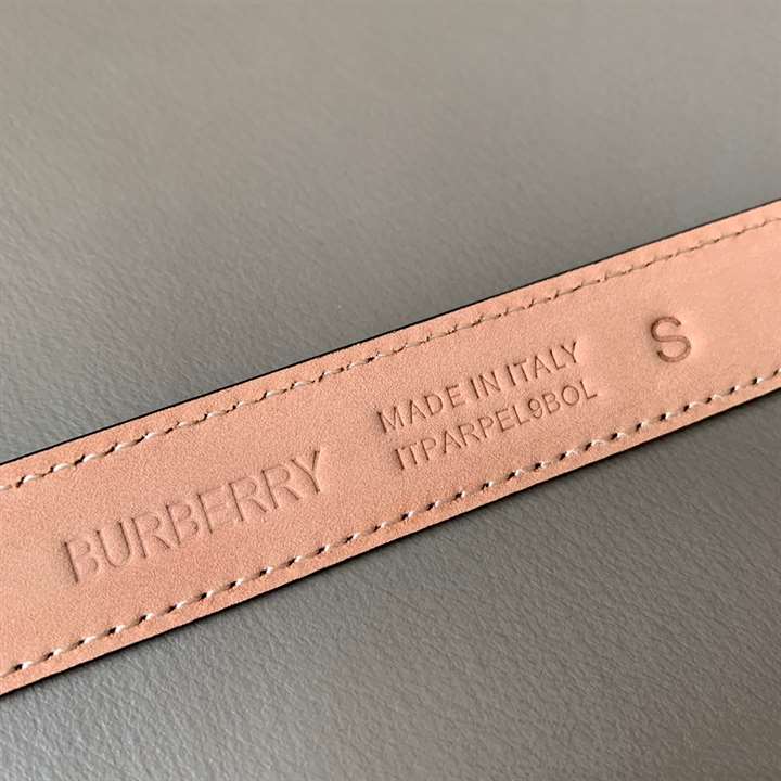 BURBERRY BELT IN BLACK - B33