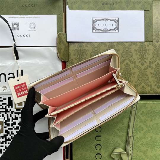 Gucci Les Pommes zip around wallet in beige and ebony GG Supreme - WGR007