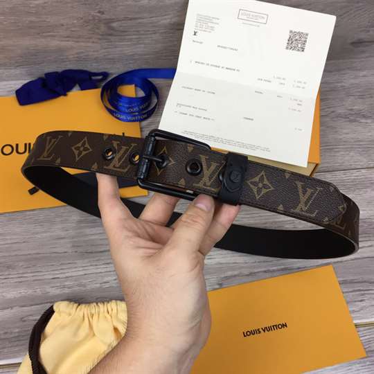 LOUIS VUITTON VOYAGER 35MM BELT - B152