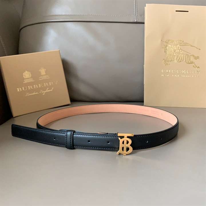 BURBERRY BELT IN BLACK - B33