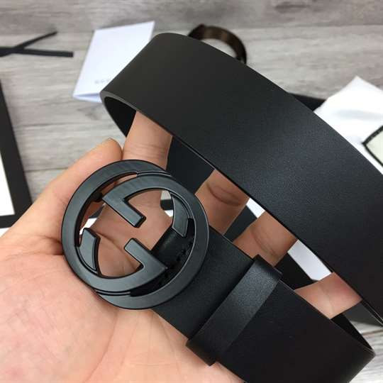 GUCCI LEATHER BELT WITH INTERLOCKING G BUCKLE - B31