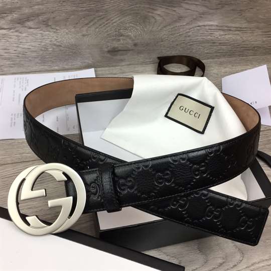 GUCCI GG SUPREME BELT WITH G BUCKLE - B43
