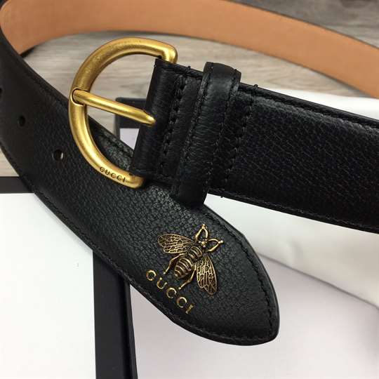 GUCCI BEE PENDANT LEATHER BELT - B48