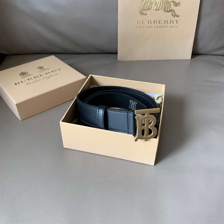 BURBERRY MONOGRAM MOTIF LEAHTHER BELT - B31