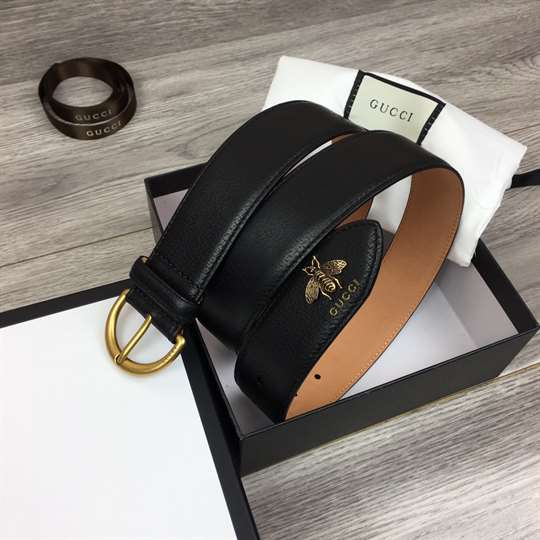 GUCCI BEE PENDANT LEATHER BELT - B48