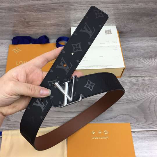 LOUIS VUITTON LV PYRAMIDE 40MM REVERSIBLE BELT - B137