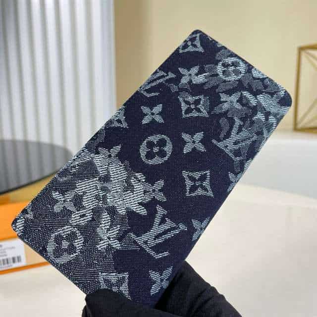 Louis Vuitton Brazza Wallet Monogram Canvas Other M80032 - RRG018