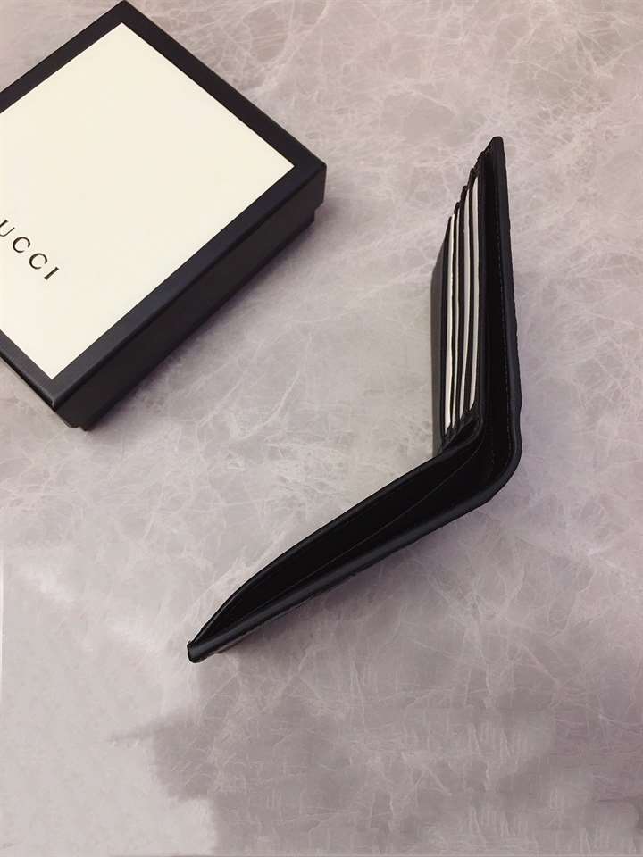 eBay Gucci Men's Black GG Embossed Leather Wallet - WGR038