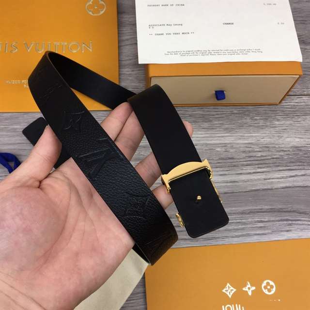 LOUIS VUITTON ICONIC 30MM REVERSIBLE BELT - B108