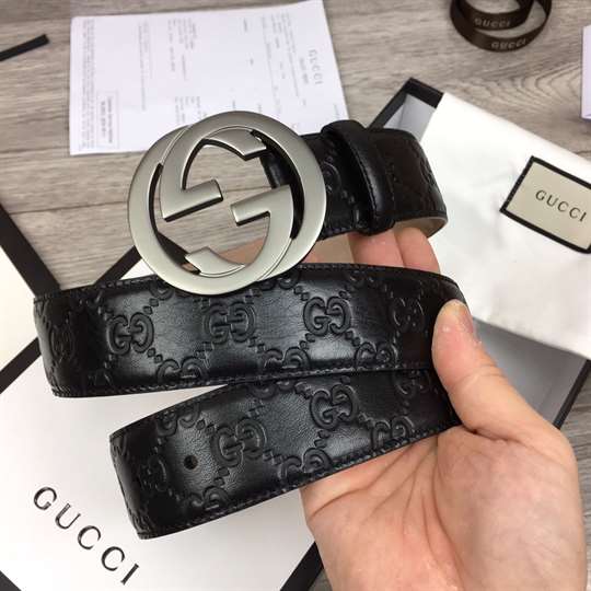 GUCCI GG SUPREME BELT WITH G BUCKLE - B43