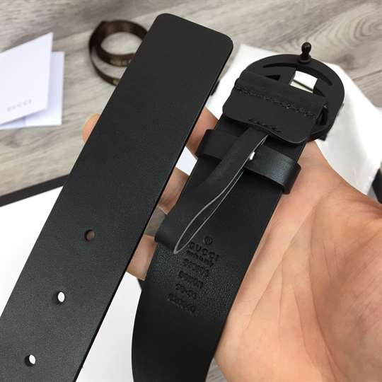 GUCCI LEATHER BELT WITH INTERLOCKING G BUCKLE - B31