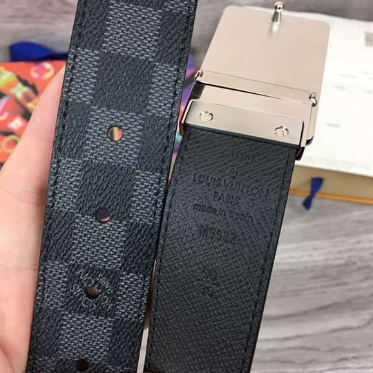 LOUIS VUITTON INVENTEUR DAMIER EBENE/GRAPHITE BELT - B158