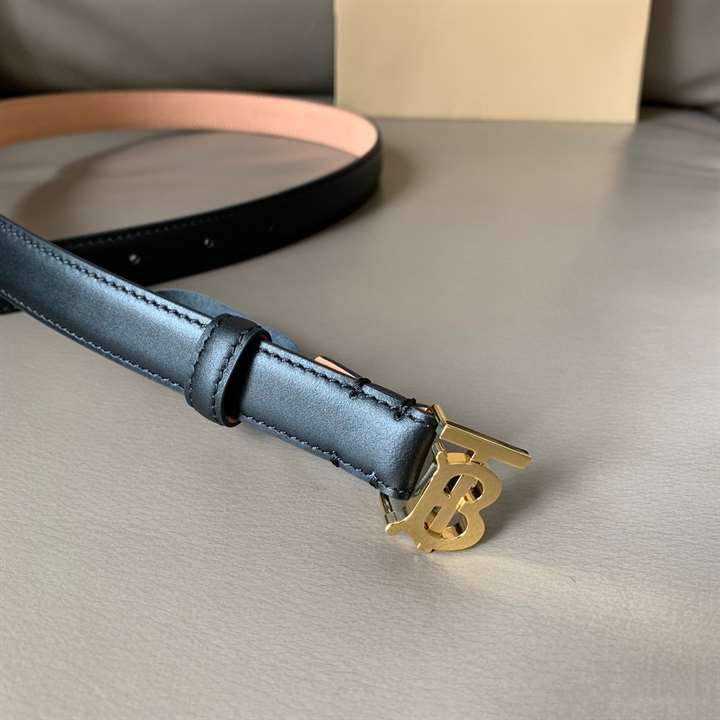 BURBERRY BELT IN BLACK - B33