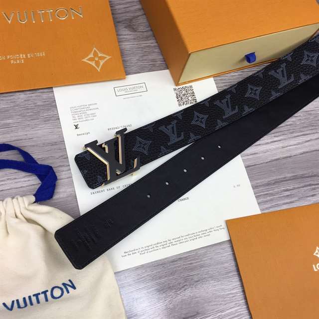 LOUIS VUITTON INITIALES 40MM REVERSIBLE MONOGRAM CANVAS BELT - B111