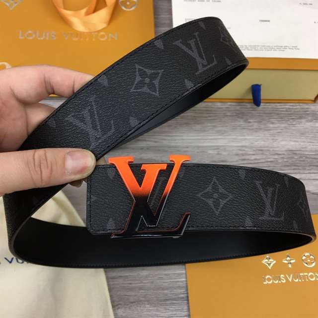 LOUIS VUITTON INITIALES 40MM REVERSIBLE MONOGRAM CANVAS BELT - B96
