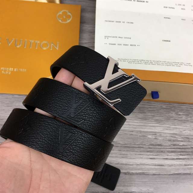 LOUIS VUITTON ICONIC 30MM REVERSIBLE BELT - B110