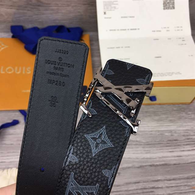 LOUIS VUITTON INITIALES 40MM REVERSIBLE MONOGRAM CANVAS BELT - B103