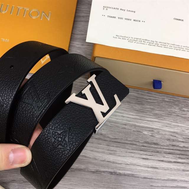 LOUIS VUITTON ICONIC 30MM REVERSIBLE BELT - B107