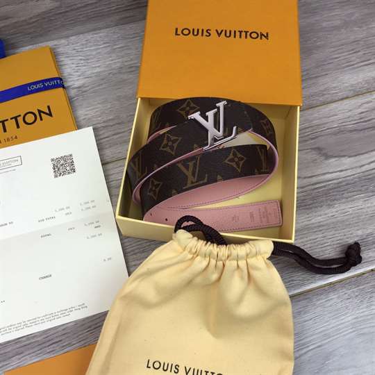 LOUIS VUITTON LV INITIALES 30MM REVERSIBLE - B123
