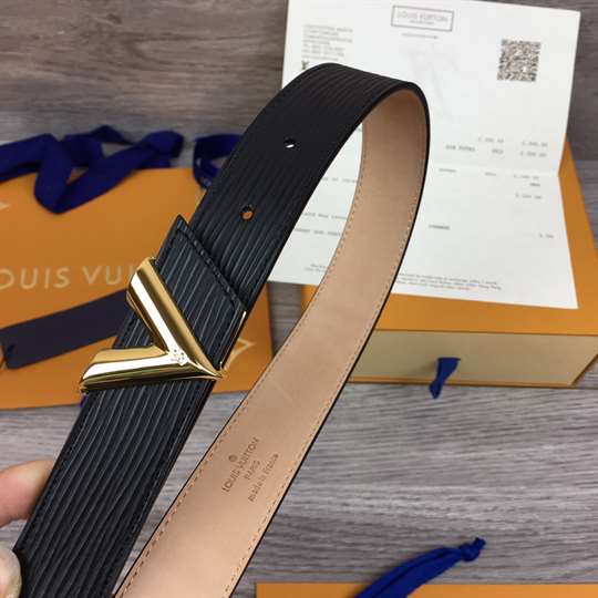 LOUIS VUITTON BLACK EPI LEATHER ESSENTIAL V BELT - B125
