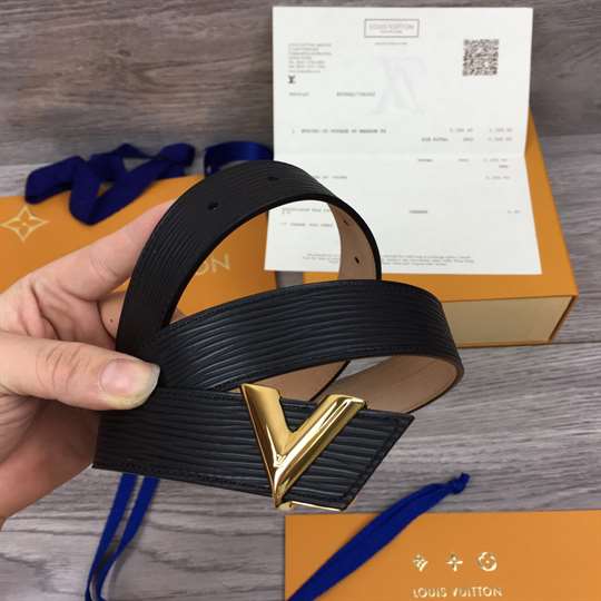 LOUIS VUITTON BLACK EPI LEATHER ESSENTIAL V BELT - B125