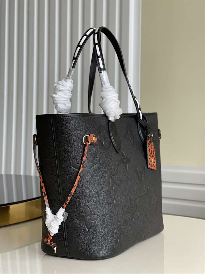 LOUIS VUITTON NEVERFULL MM - LBV213