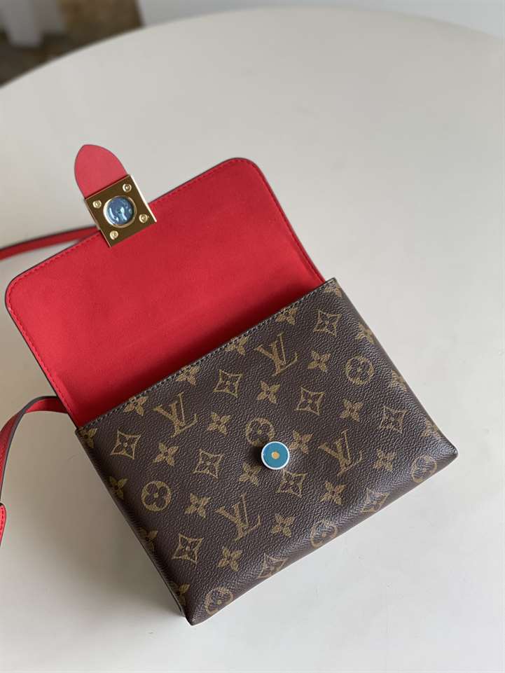 LOUIS VUITTON LOCKY BB - LBV201