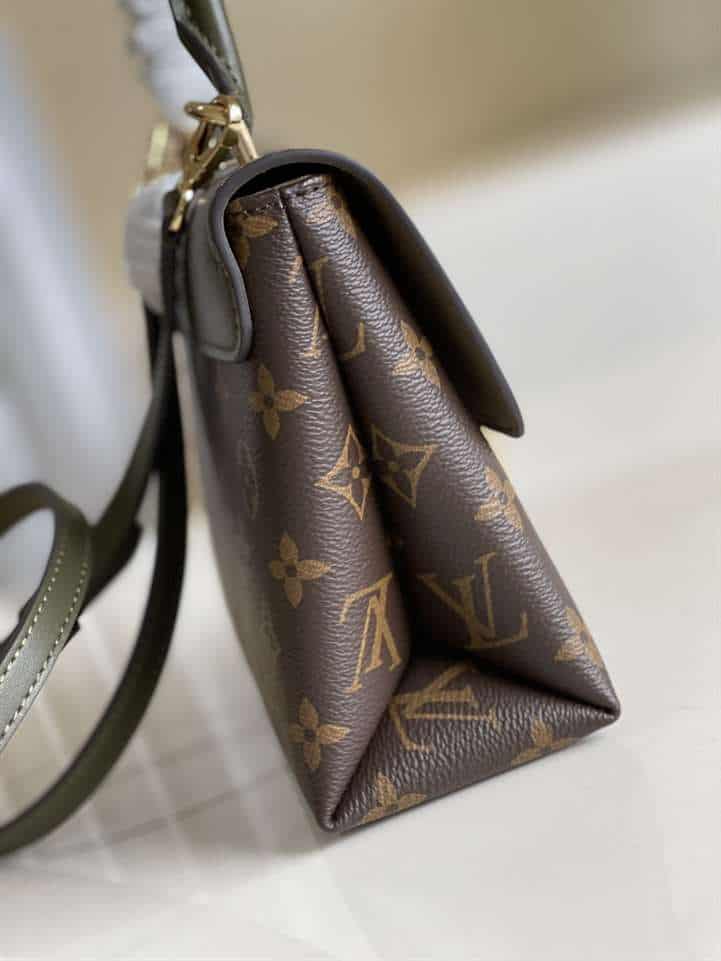 LOUIS VUITTON LOCKY BB - LBV203