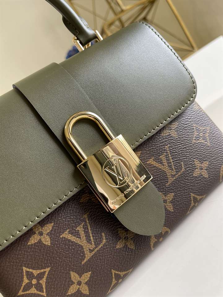 LOUIS VUITTON LOCKY BB - LBV203