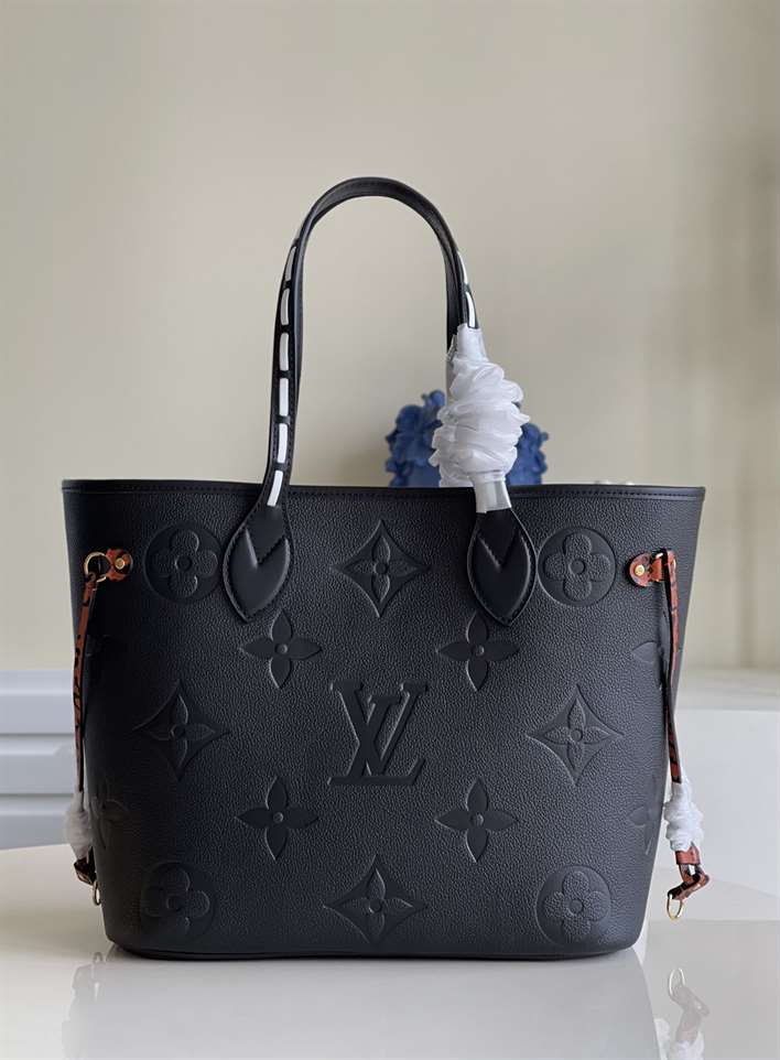 LOUIS VUITTON NEVERFULL MM - LBV213