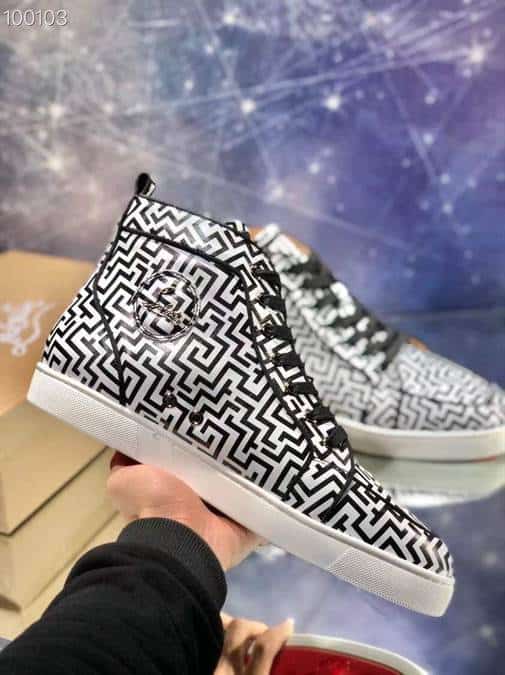 CHRISTIAN LOUBOUTIN HIGH TOP SNEAKER - CL136