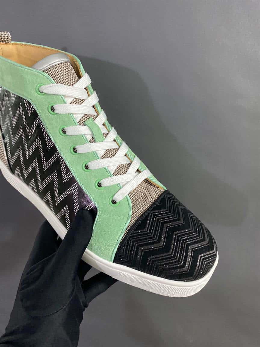 CHRISTIAN LOUBOUTIN HIGH TOP SNEAKER - CL139