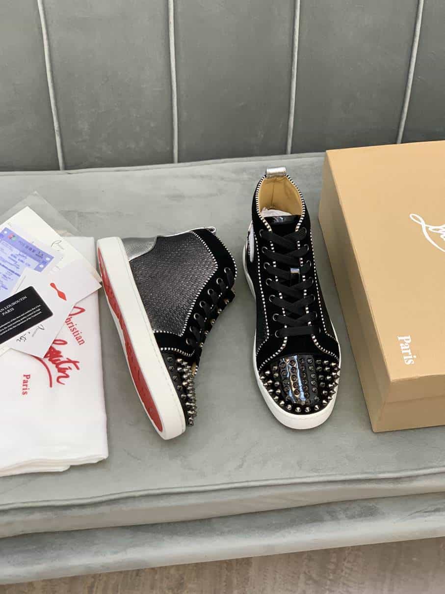 CHRISTIAN LOUBOUTIN HIGH TOP SNEAKER - CL132