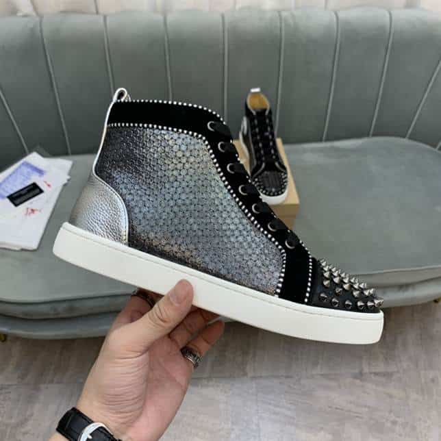 CHRISTIAN LOUBOUTIN HIGH TOP SNEAKER - CL132