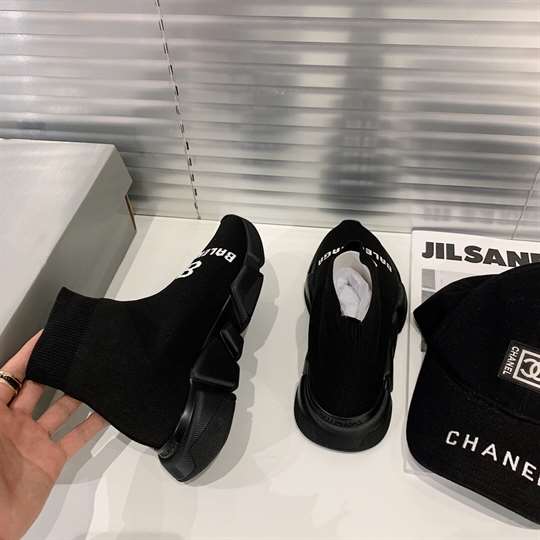 BALENCIAGA MEN'S SPEED 2.0 SNEAKER - BB157