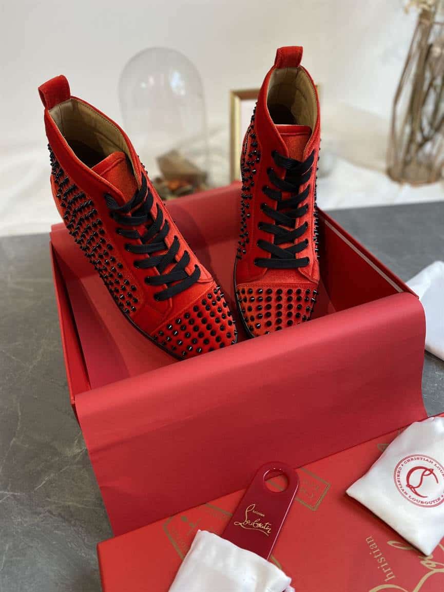 CHRISTIAN LOUBOUTIN HIGH TOP SNEAKER - CL123