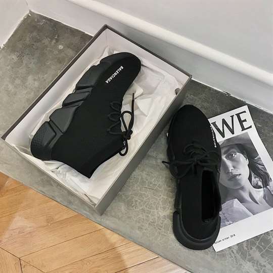 BALENCIAGA MEN'S SPEED LACE-UP SNEAKER IN BLACK - BB163