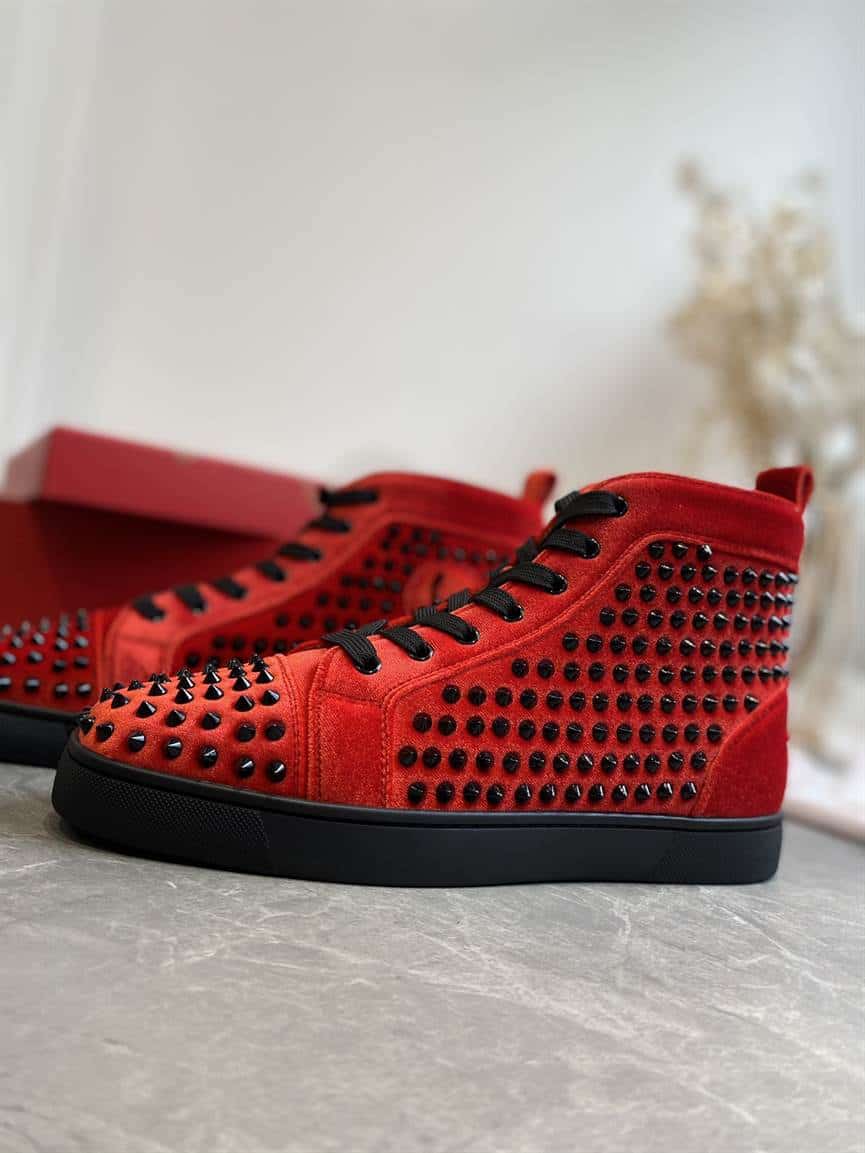CHRISTIAN LOUBOUTIN HIGH TOP SNEAKER - CL123