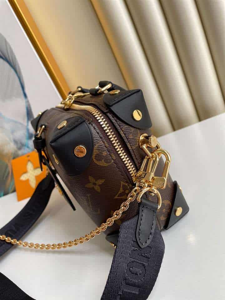 LOUIS VUITTON PETITE MALLE SOUPLE - LBV227