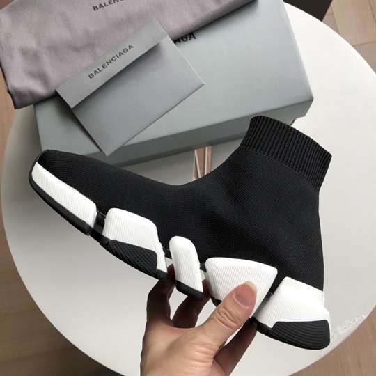 BALENCIAGA SPEED 2.0 SNEAKER IN BLACK - BB145