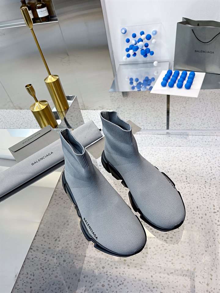 BALENCIAGA MEN'S SPEED 2.0 SNEAKER - BB139