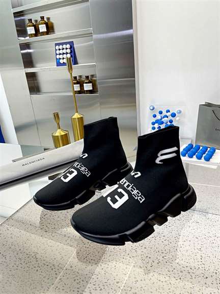 BALENCIAGA MEN'S SPEED 2.0 SNEAKER - BB137