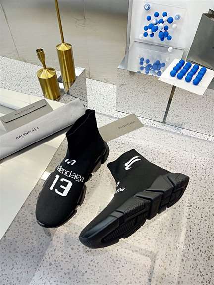 BALENCIAGA MEN'S SPEED 2.0 SNEAKER - BB137