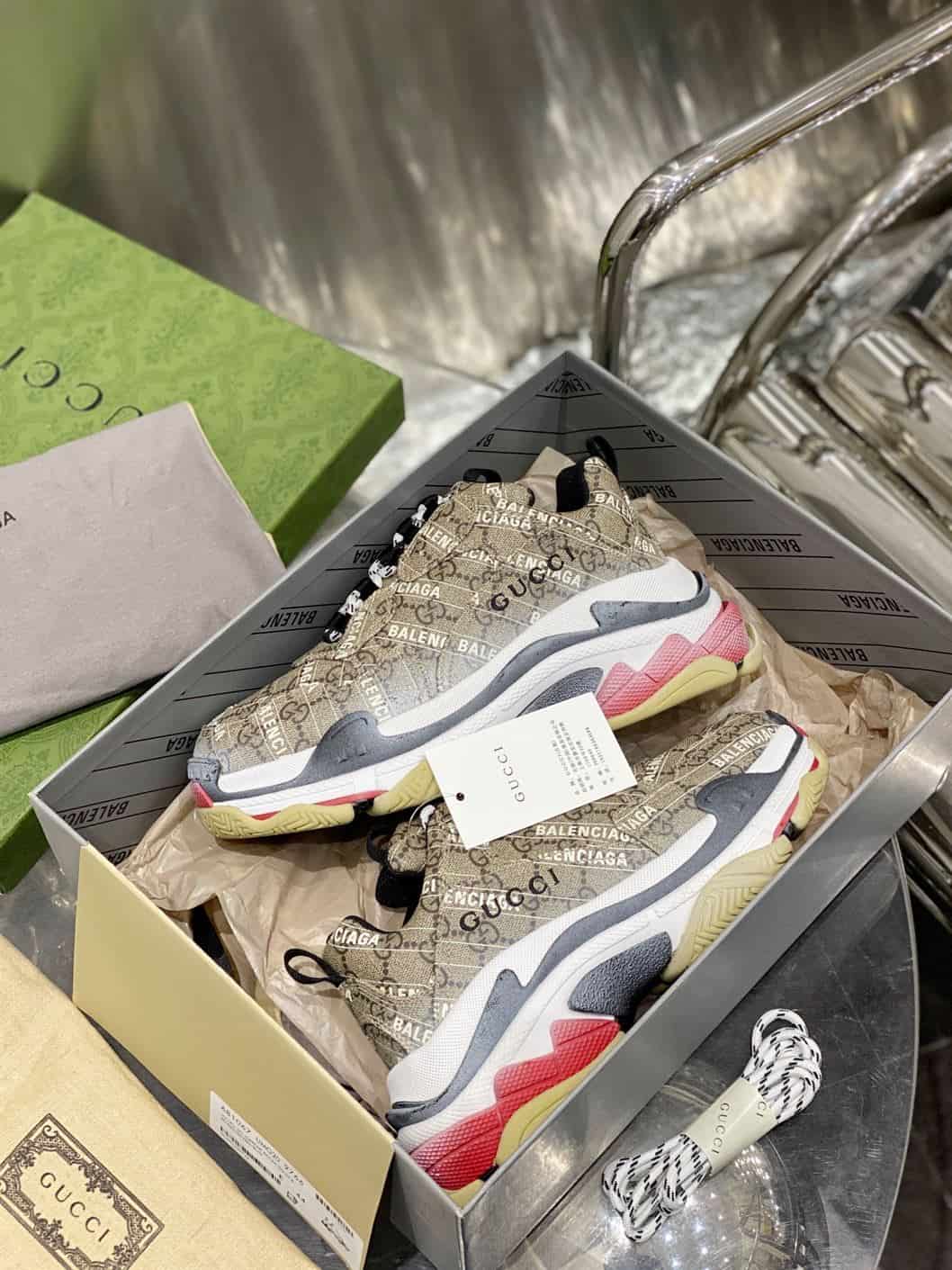 Men's The Hacker Project Triple S sneaker - GC080