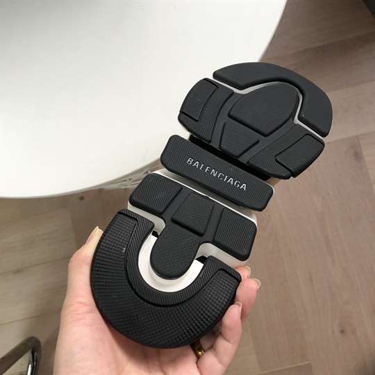 BALENCIAGA SPEED 2.0 SNEAKER - BB149
