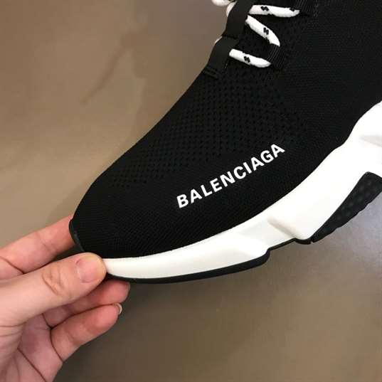 BALENCIAGA MEN'S SPEED LACE-UP SNEAKER - BB160