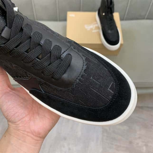 CHRISTIAN LOUBOUTIN HIGH TOP SNEAKER - CL119