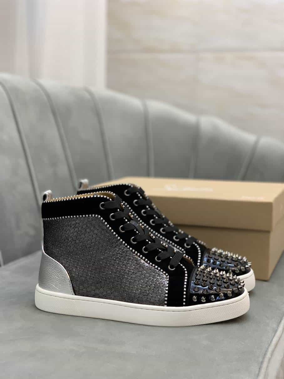CHRISTIAN LOUBOUTIN HIGH TOP SNEAKER - CL132