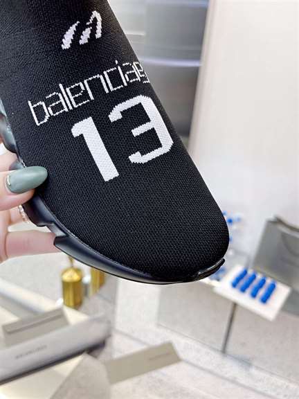 BALENCIAGA MEN'S SPEED 2.0 SNEAKER - BB137